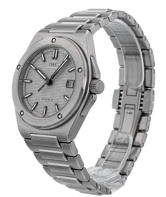 IWC Ingenieur IW328904 Image 2